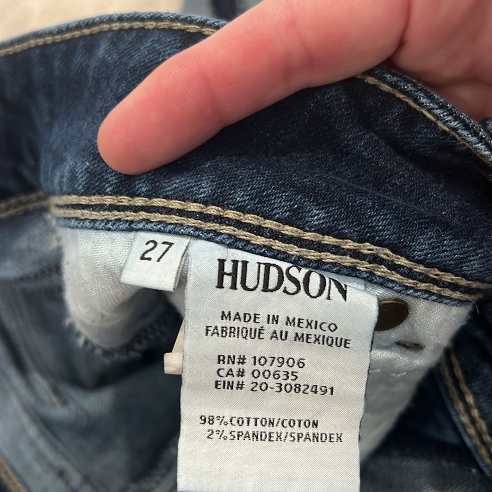 Hudson cuffed demin shorts - EUC - size 27 - Picture 5 of 6